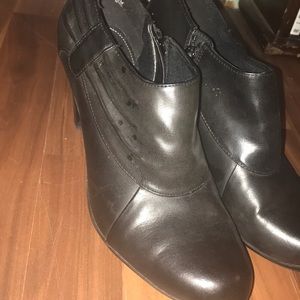 Mootsies tootsies brand